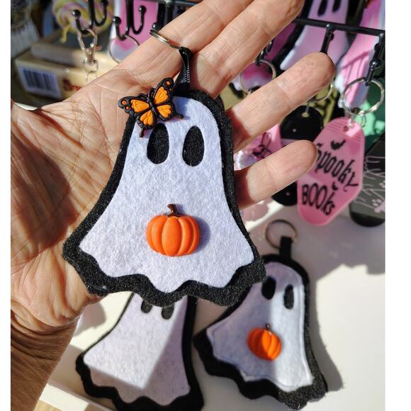 Cute Felt Ghost Keychain / Purse Charms BUNDLE 4 FOR 410 - Picture 4 of 11